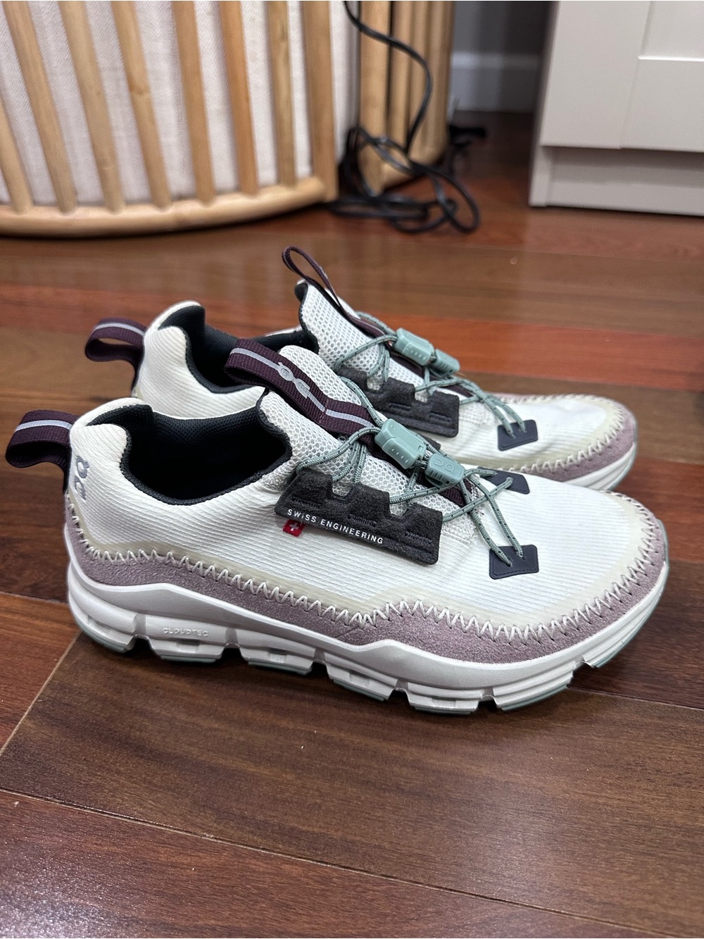 ON Cloudway “Ice” like new !